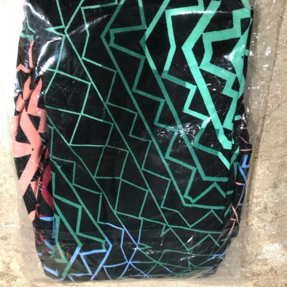 LuLaRoe OS Leggings size 0-10